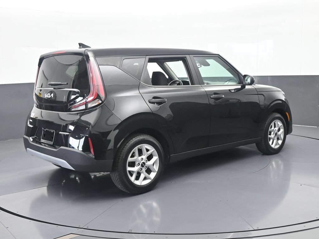 Used 2023 Kia Soul S FWD image 6