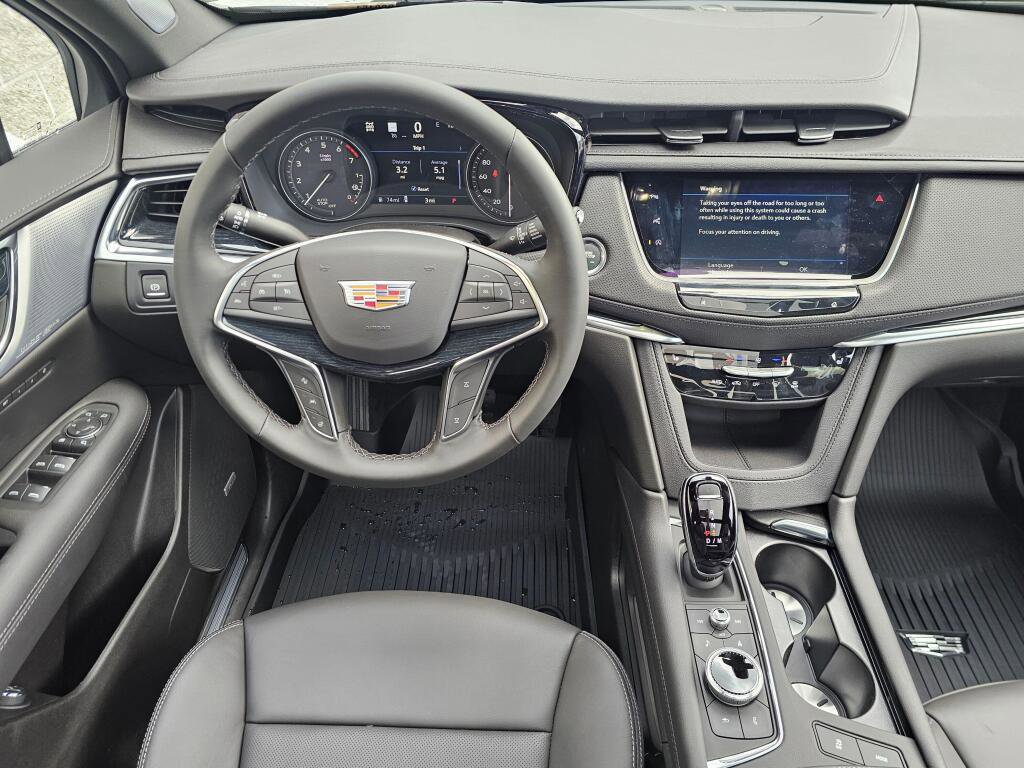 New 2026 Cadillac XT5 Premium Luxury w/ LPO, Floor Liner Package AWD/4WD image 23