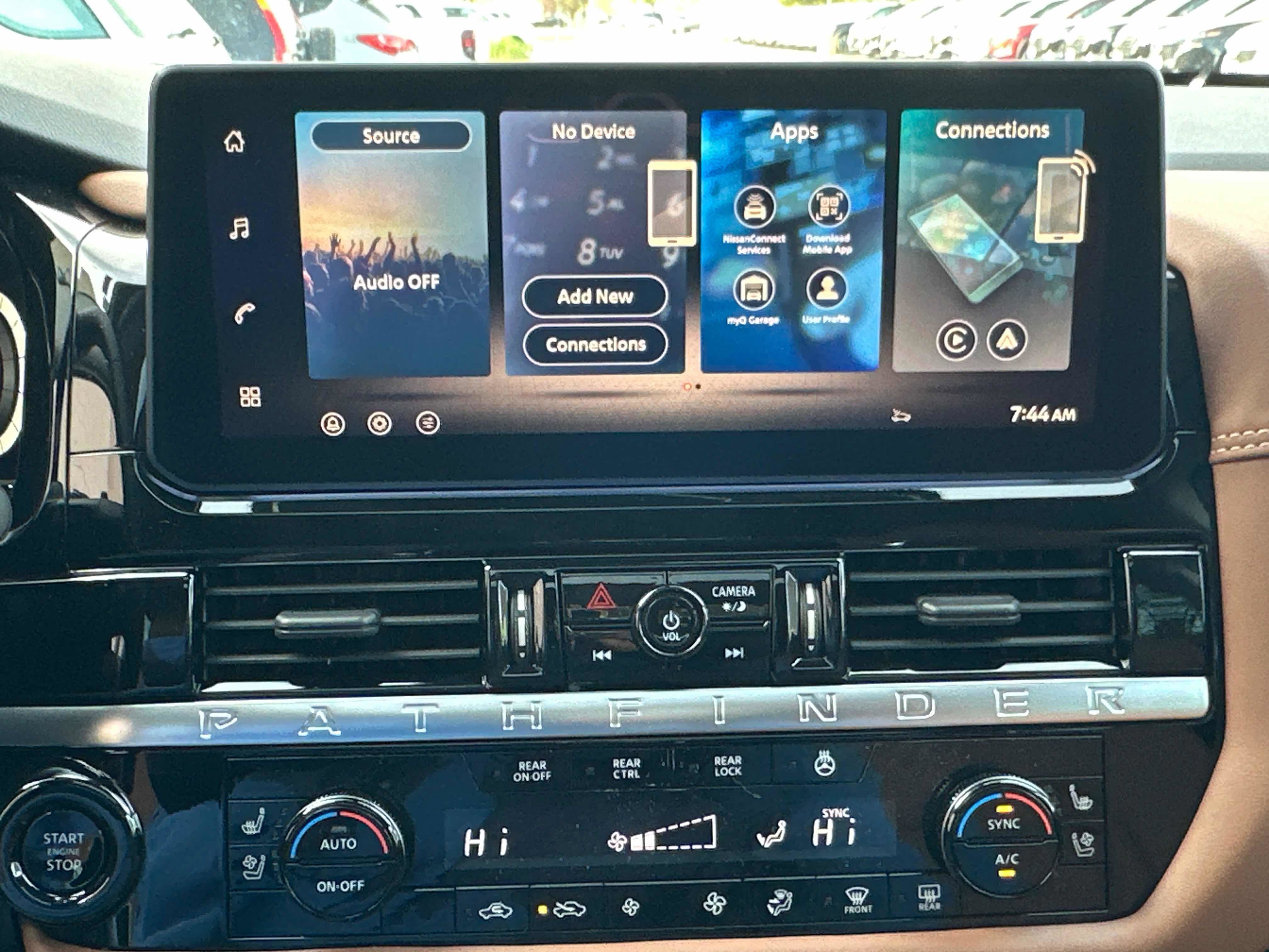 New 2026 Nissan Pathfinder Platinum AWD/4WD image 37