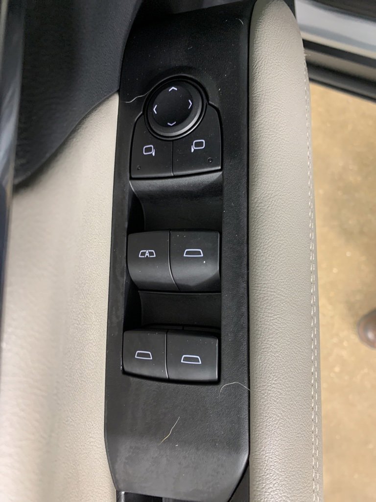 Used 2025 GMC Terrain Elevation w/ Elevation Premium Package image 15