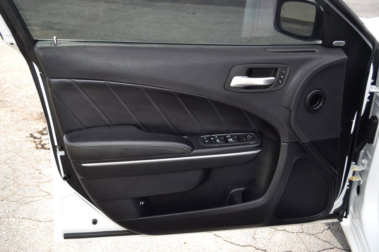 Used 2018 Dodge Charger GT image 28