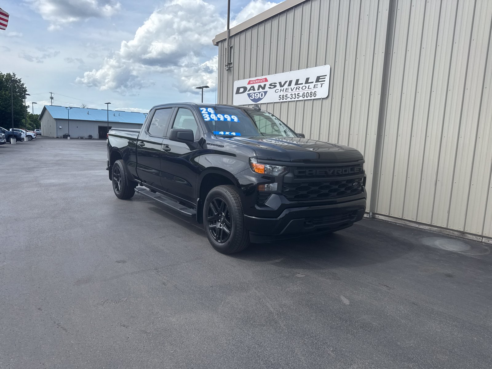 Used 2024 Chevrolet Silverado 1500 Custom w/ LPO, Dark Essentials Package AWD/4WD image 1