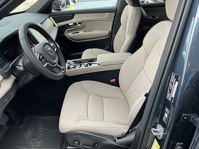 New 2026 Volvo XC90 B6 Plus w/ Protection Package AWD/4WD image 15