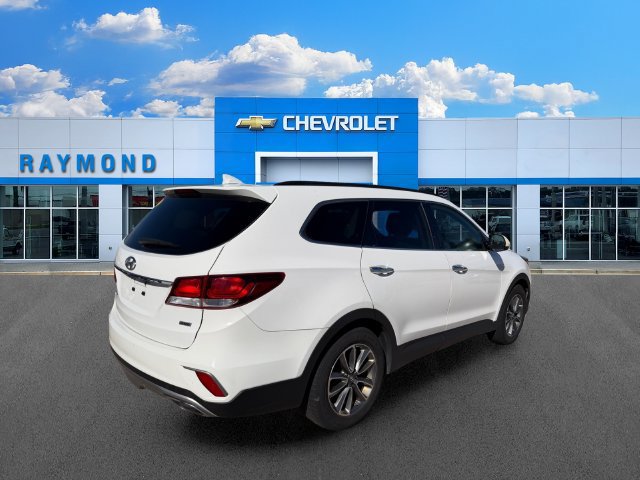 Used 2017 Hyundai Santa Fe SE AWD/4WD image 3