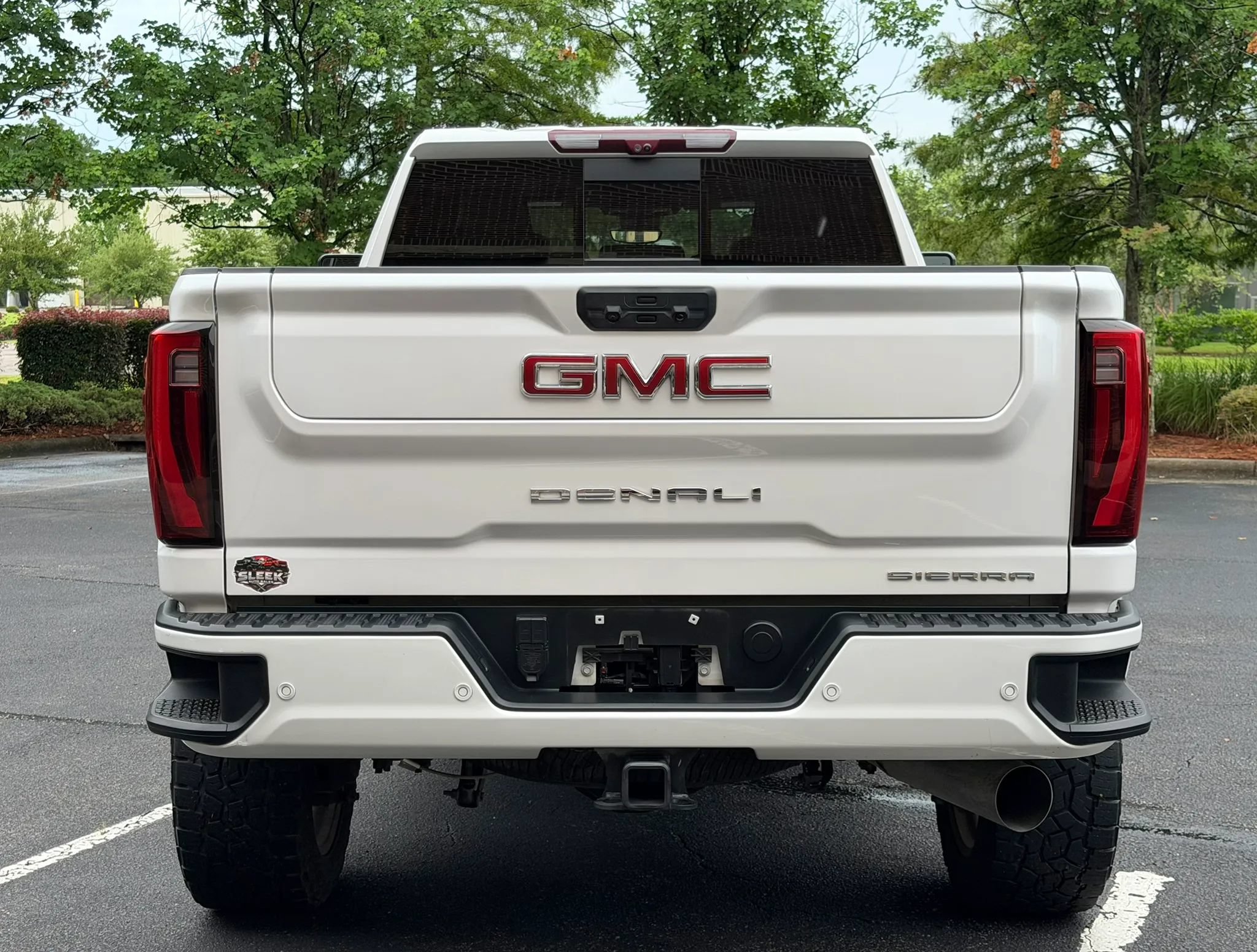 Used 2024 GMC Sierra 2500 Denali w/ Denali Reserve Package AWD/4WD image 4