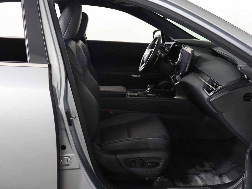 Used 2024 Lexus RX 350h w/ Cold Area Package image 27