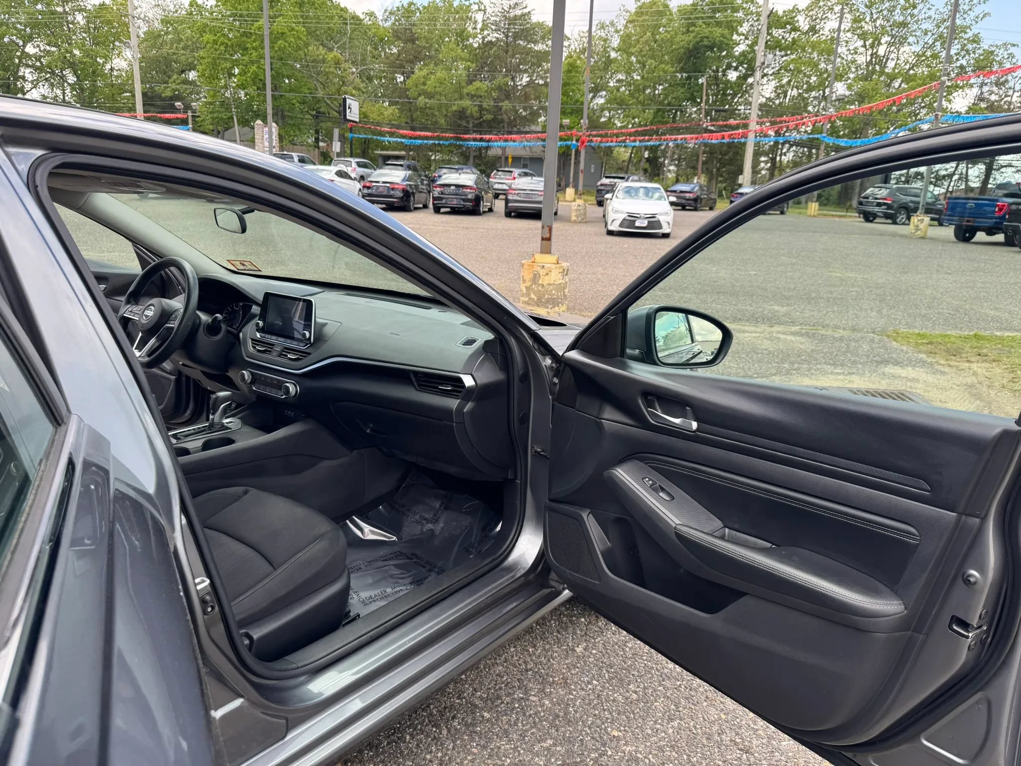 Used 2019 Nissan Altima 2.5 S FWD image 17