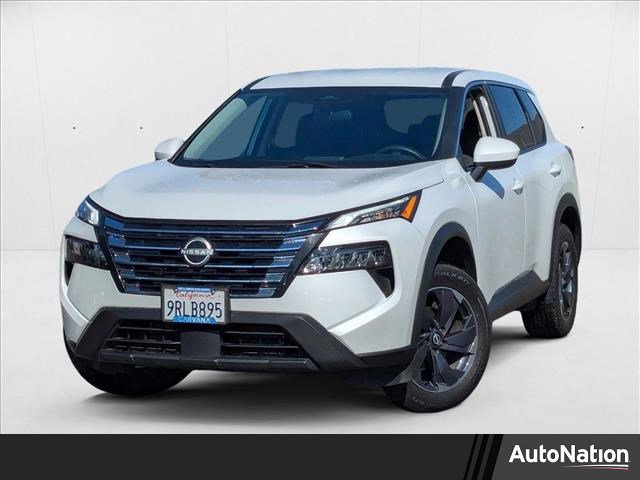 Used 2024 Nissan Rogue SV
