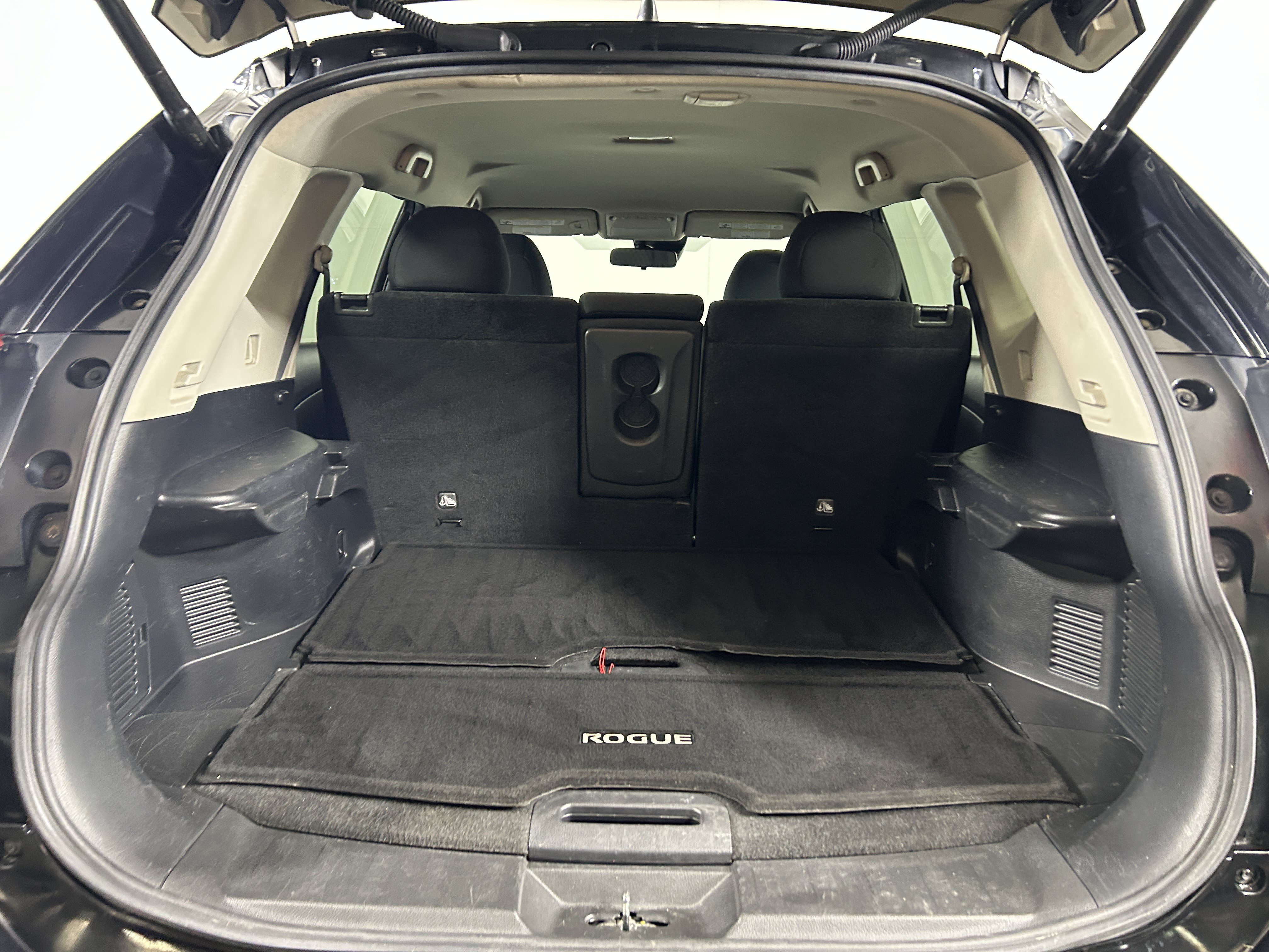 Used 2020 Nissan Rogue SV AWD/4WD image 24