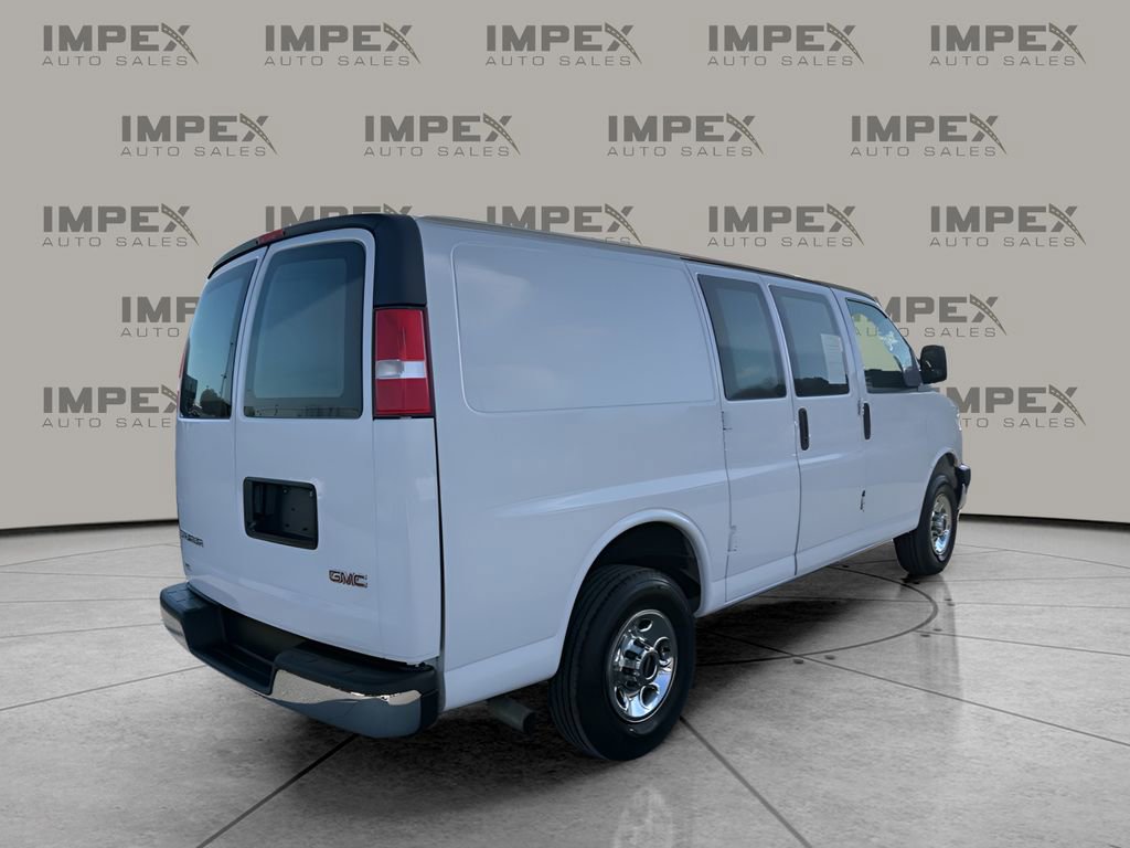 Used 2023 GMC Savana 2500 w/ Driver Convenience Package image 5