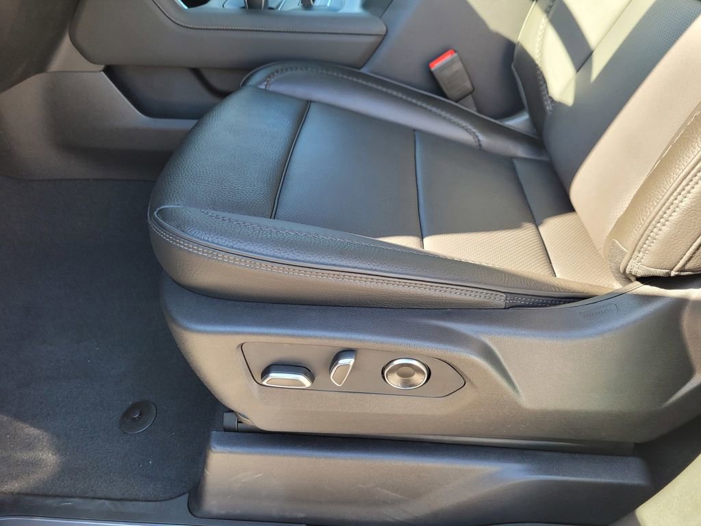 New 2026 GMC Sierra 1500 Denali w/ Denali Reserve Package image 13