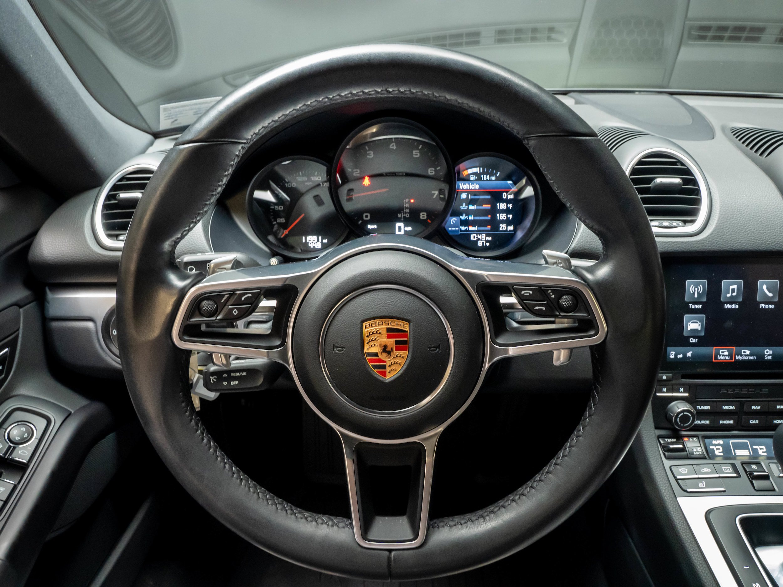 Certified 2018 Porsche 718 Cayman RWD image 18