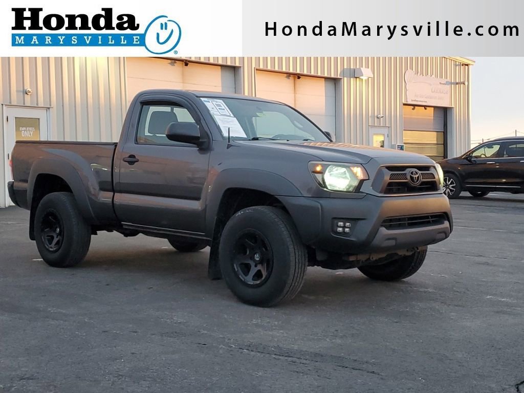Used 2013 Toyota Tacoma 4x4 Regular Cab image 1