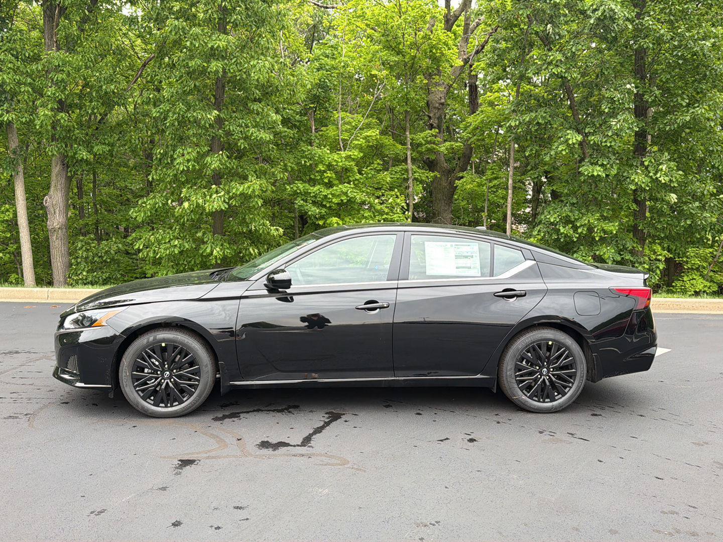 New 2026 Nissan Altima 2.5 SV w/ SV Special Edition Package FWD image 4