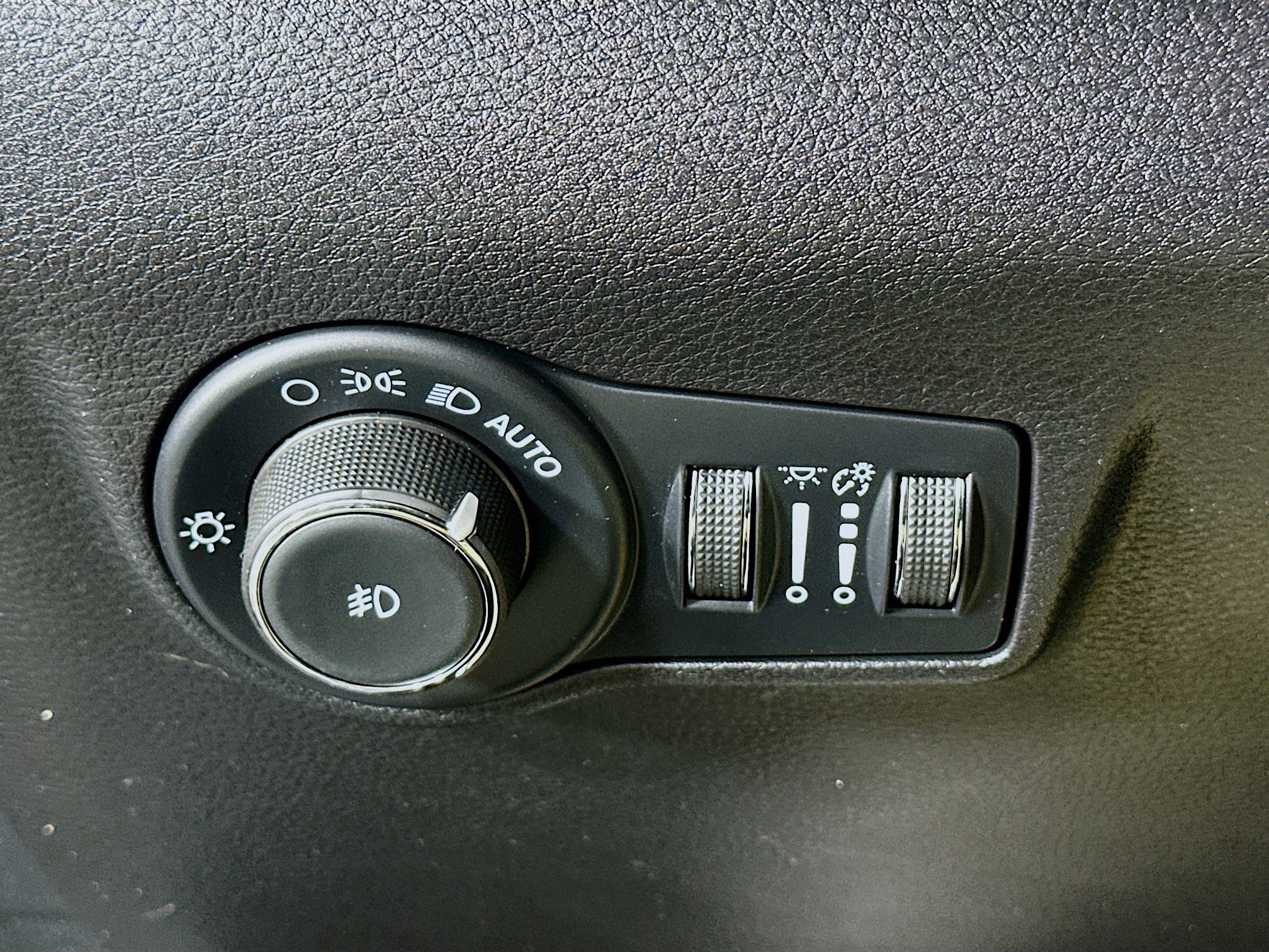 Used 2022 Jeep Compass Latitude w/ Convenience Group image 16