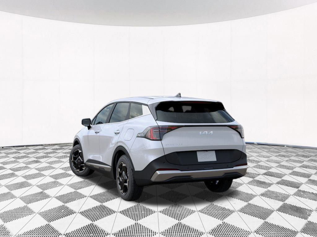 Used 2026 Kia Sportage EX image 5