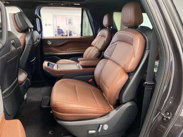 New 2027 Lincoln Navigator L Reserve AWD/4WD image 11