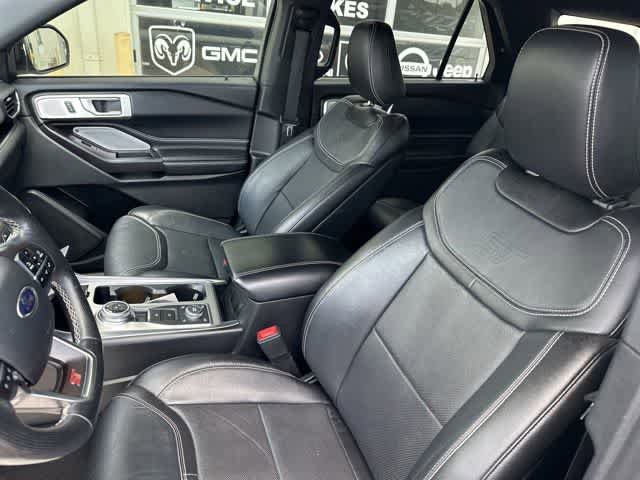 Used 2020 Ford Explorer ST w/ Premium Technology Package AWD/4WD image 3