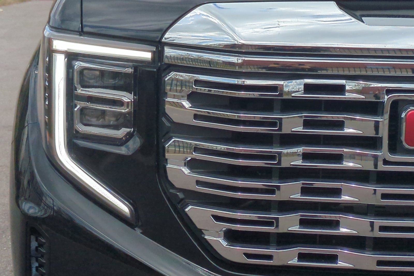 Used 2026 GMC Sierra 1500 Denali w/ Technology Package AWD/4WD image 47