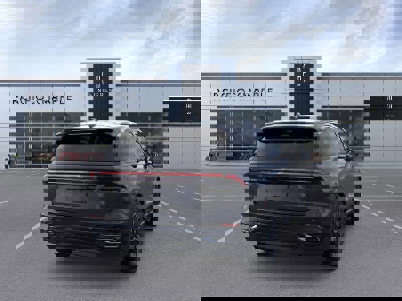 New 2026 Lincoln Nautilus Premier image 8