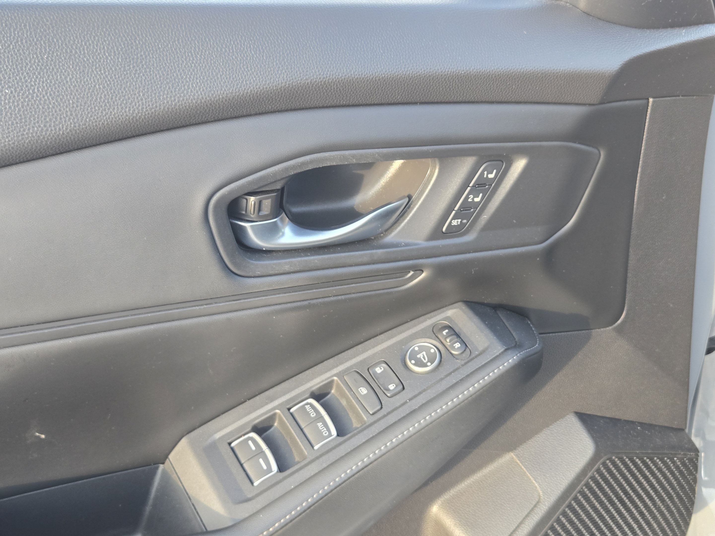 Used 2023 Honda Accord Sport image 12