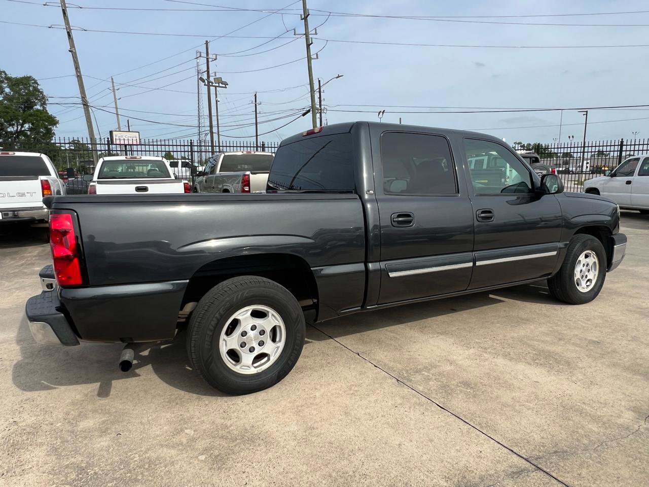 Used 2004 Chevrolet Silverado 1500 LS RWD image 17