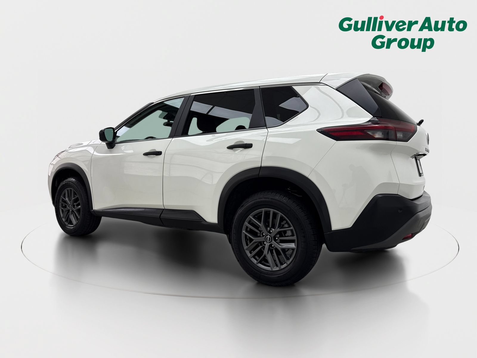 Used 2023 Nissan Rogue S FWD image 4