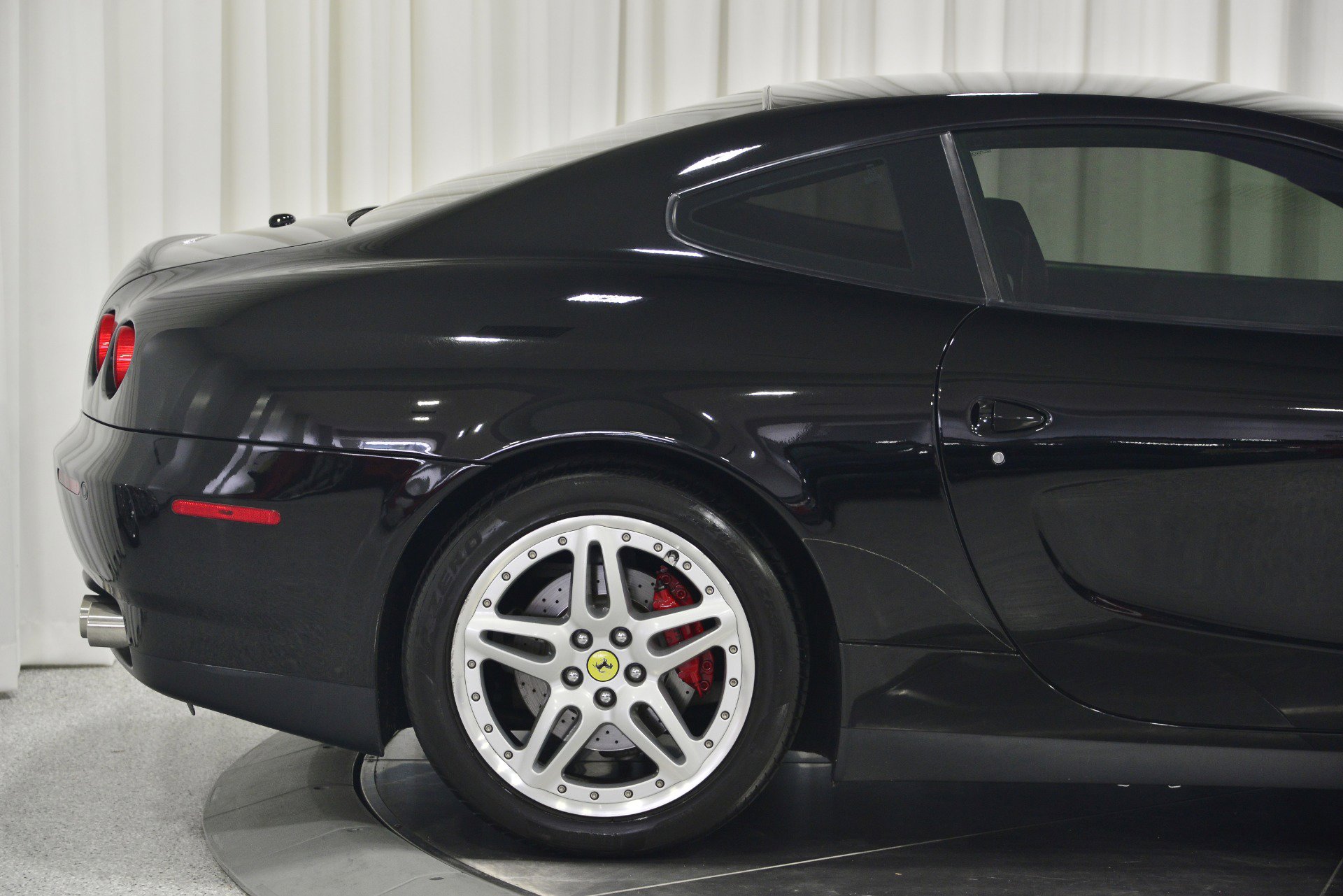 Used 2007 Ferrari 612 Scaglietti image 32
