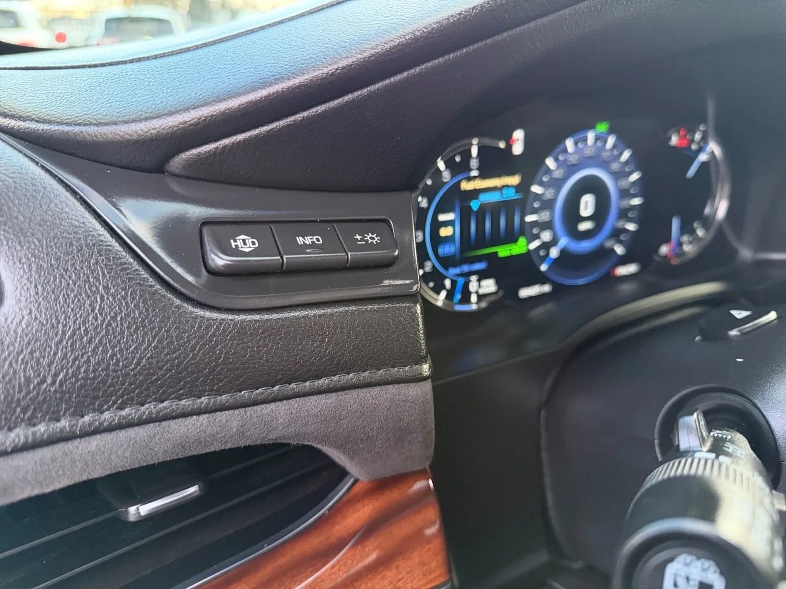 Used 2016 Cadillac Escalade Luxury image 15