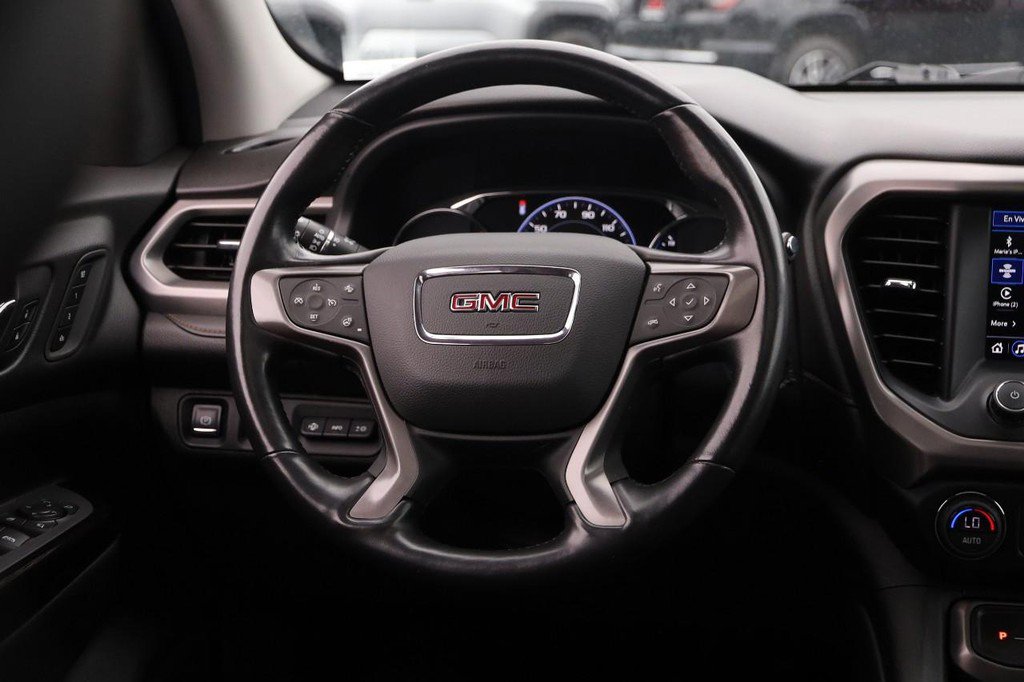 Used 2022 GMC Acadia AT4 w/ Technology Package AWD/4WD image 25