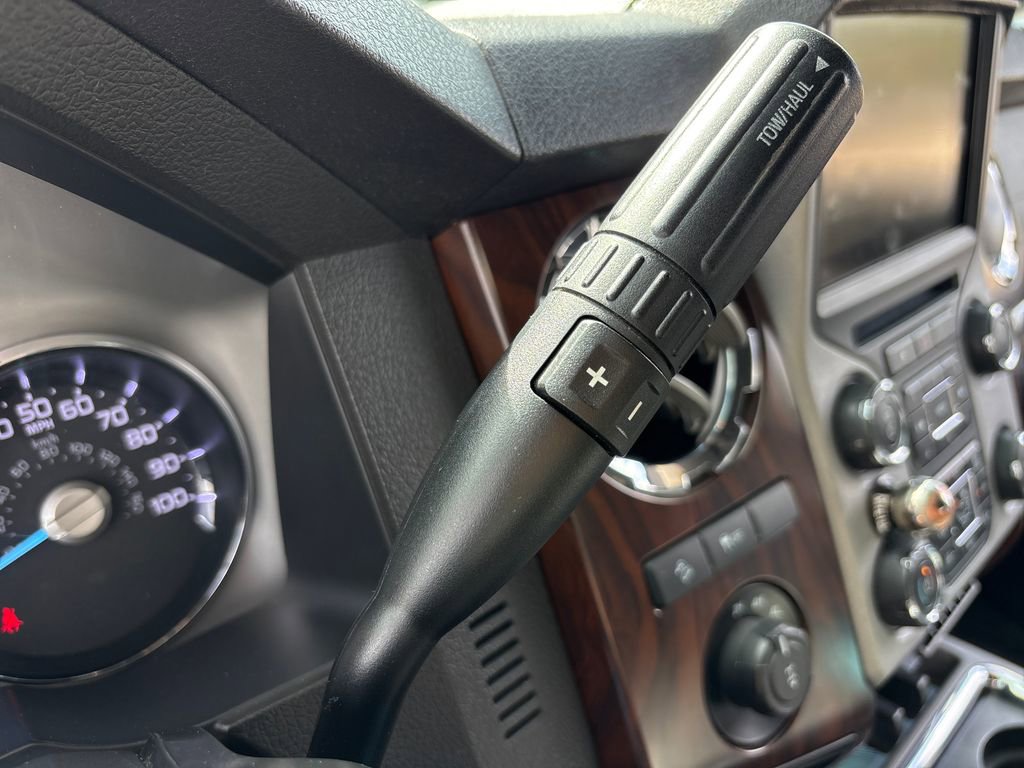 Used 2016 Ford F250 Lariat w/ Chrome Package image 28