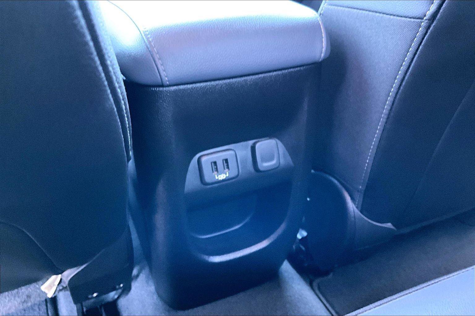 Used 2022 Chevrolet Colorado Z71 w/ Safety Package AWD/4WD image 33