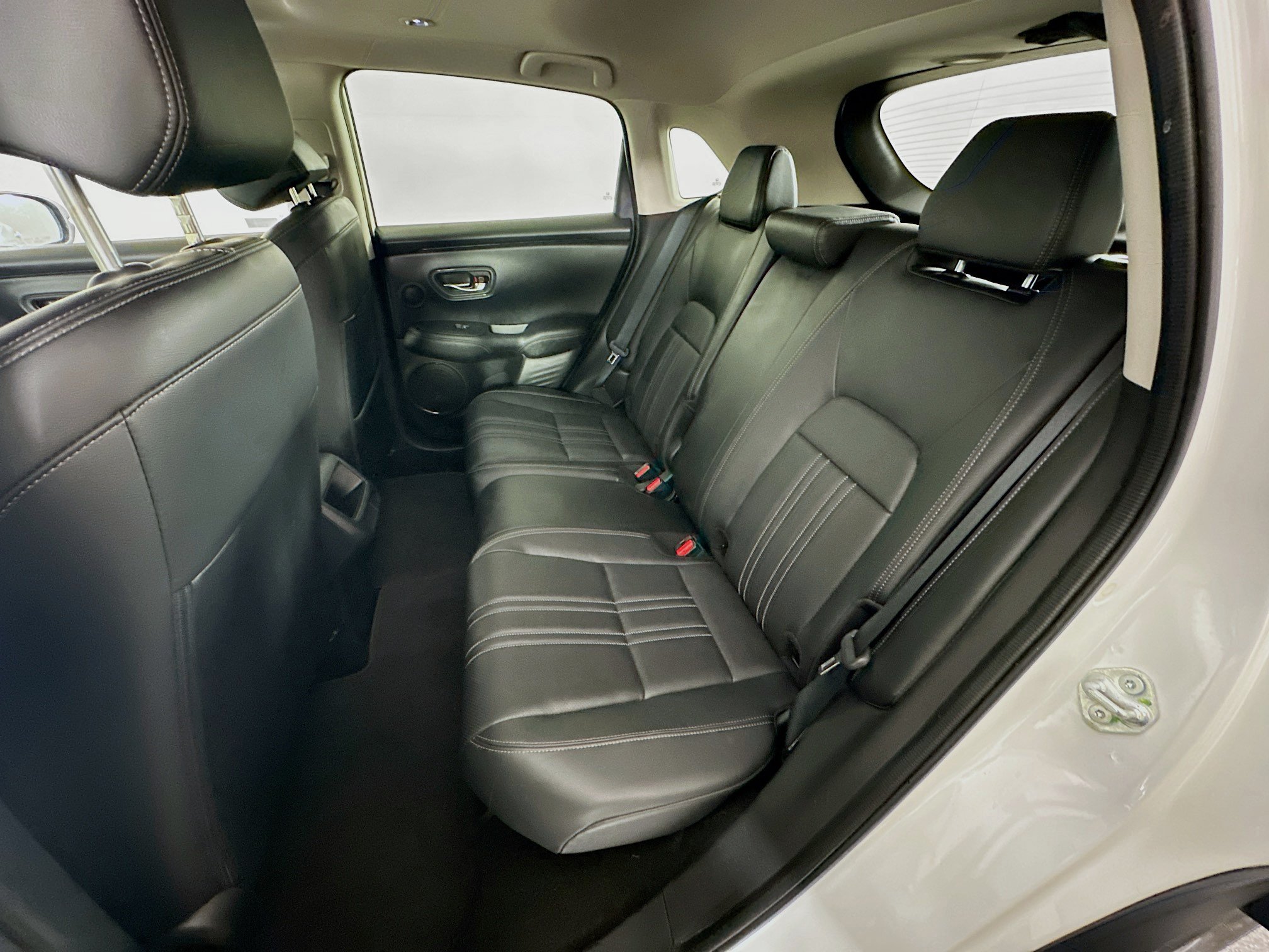 Used 2024 Honda HR-V EX-L image 26