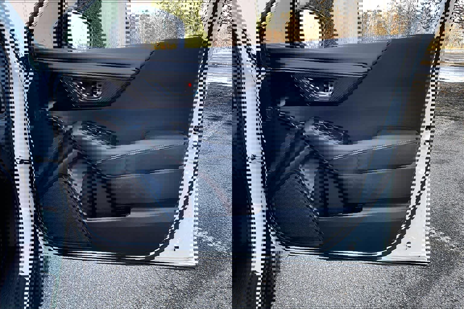 Used 2025 Subaru Outback Premium image 23