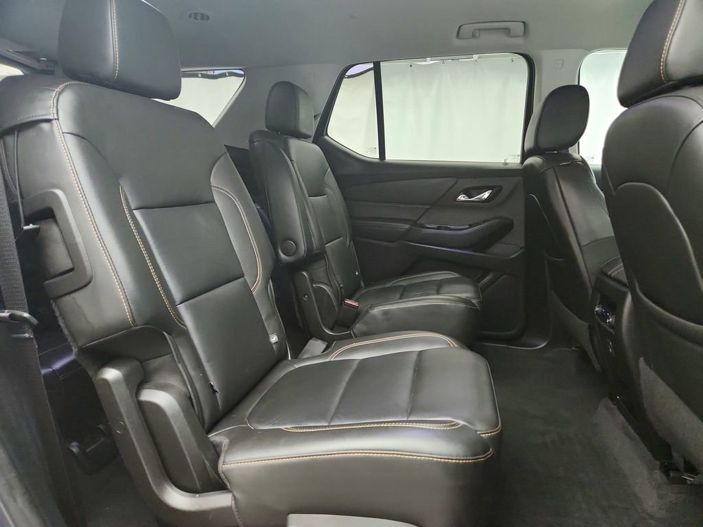 Used 2020 Chevrolet Traverse LT w/ LPO, Floor Liner Package image 33