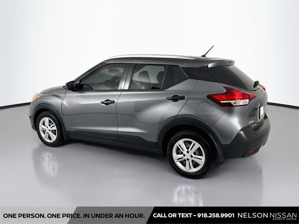 Used 2019 Nissan Kicks S FWD image 7