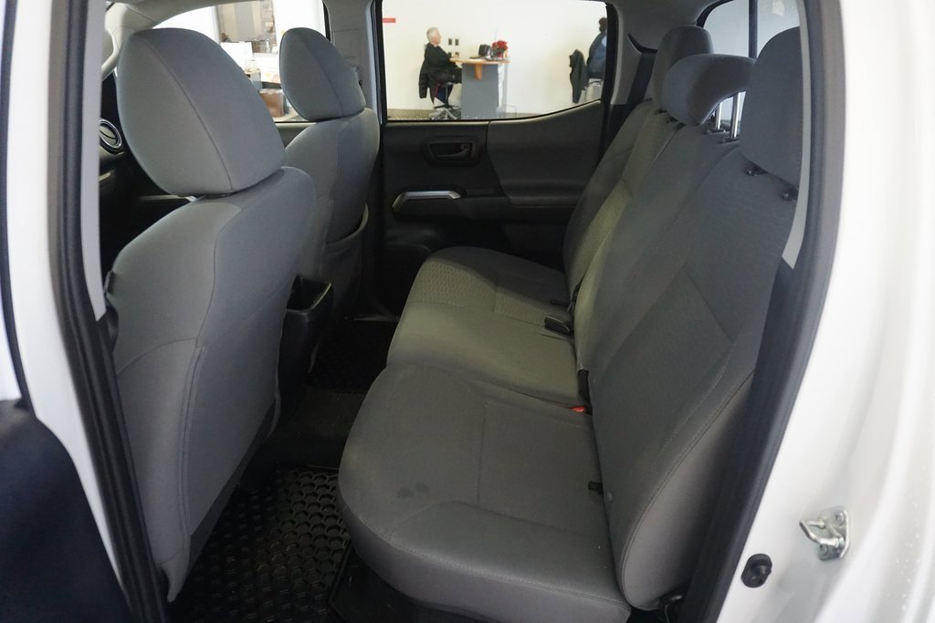 Used 2017 Toyota Tacoma SR5 image 18