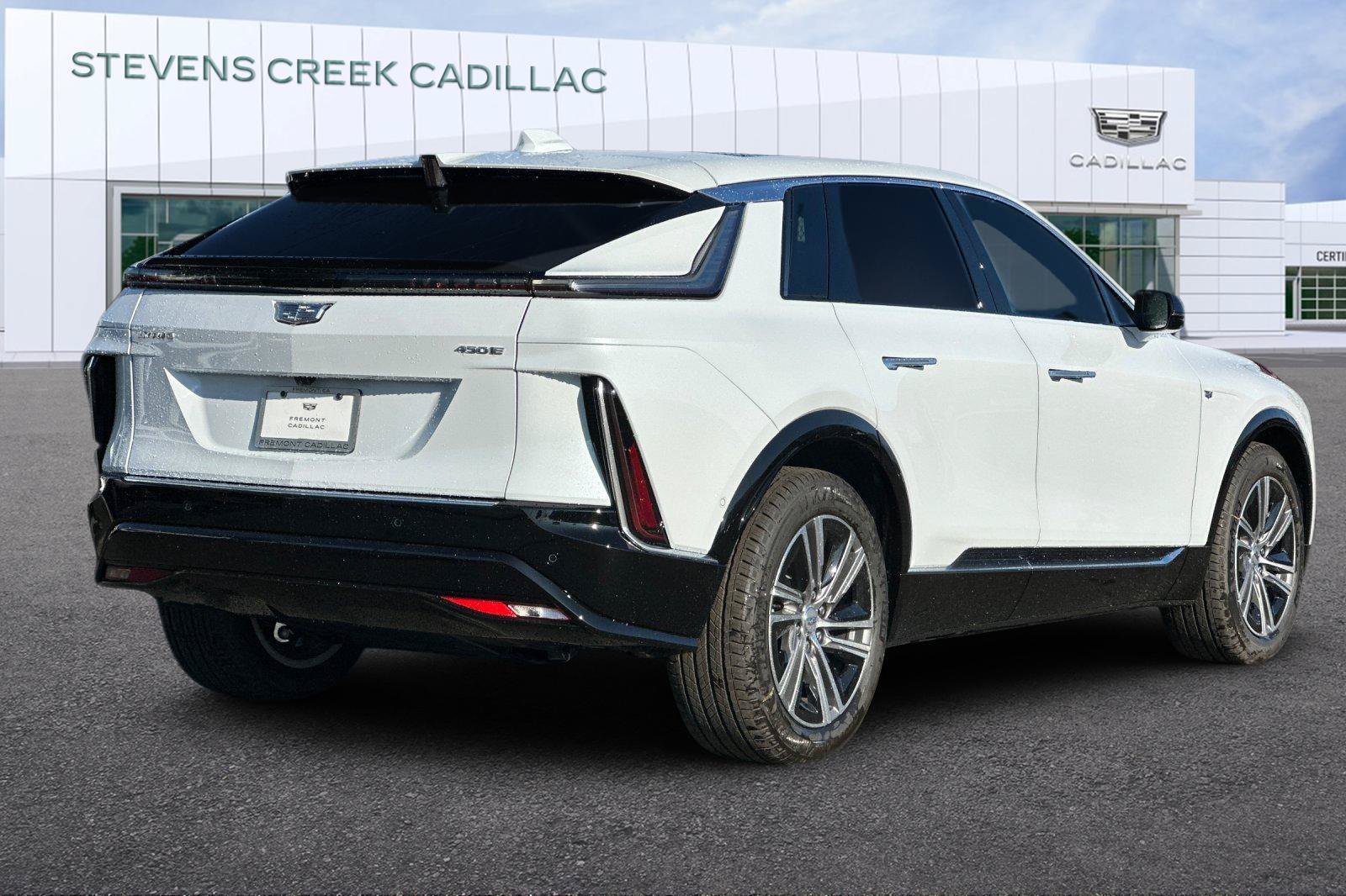 Used 2026 Cadillac Lyriq Luxury RWD image 33
