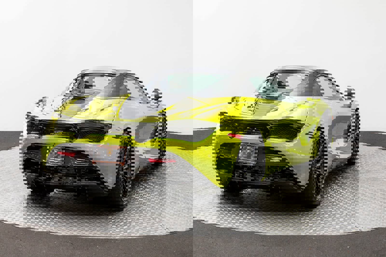 Used 2023 McLaren 720S Performance image 21