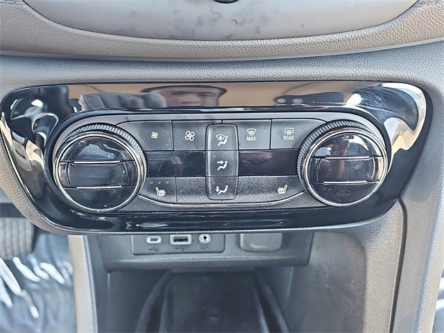 Certified 2022 Buick Encore GX Essence w/ Advanced Technology Package image 20