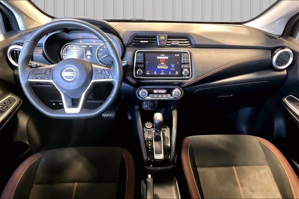 Used 2020 Nissan Versa SR FWD image 6