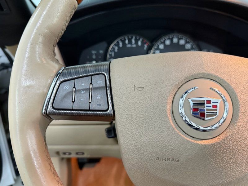 Used 2008 Cadillac XLR RWD image 23