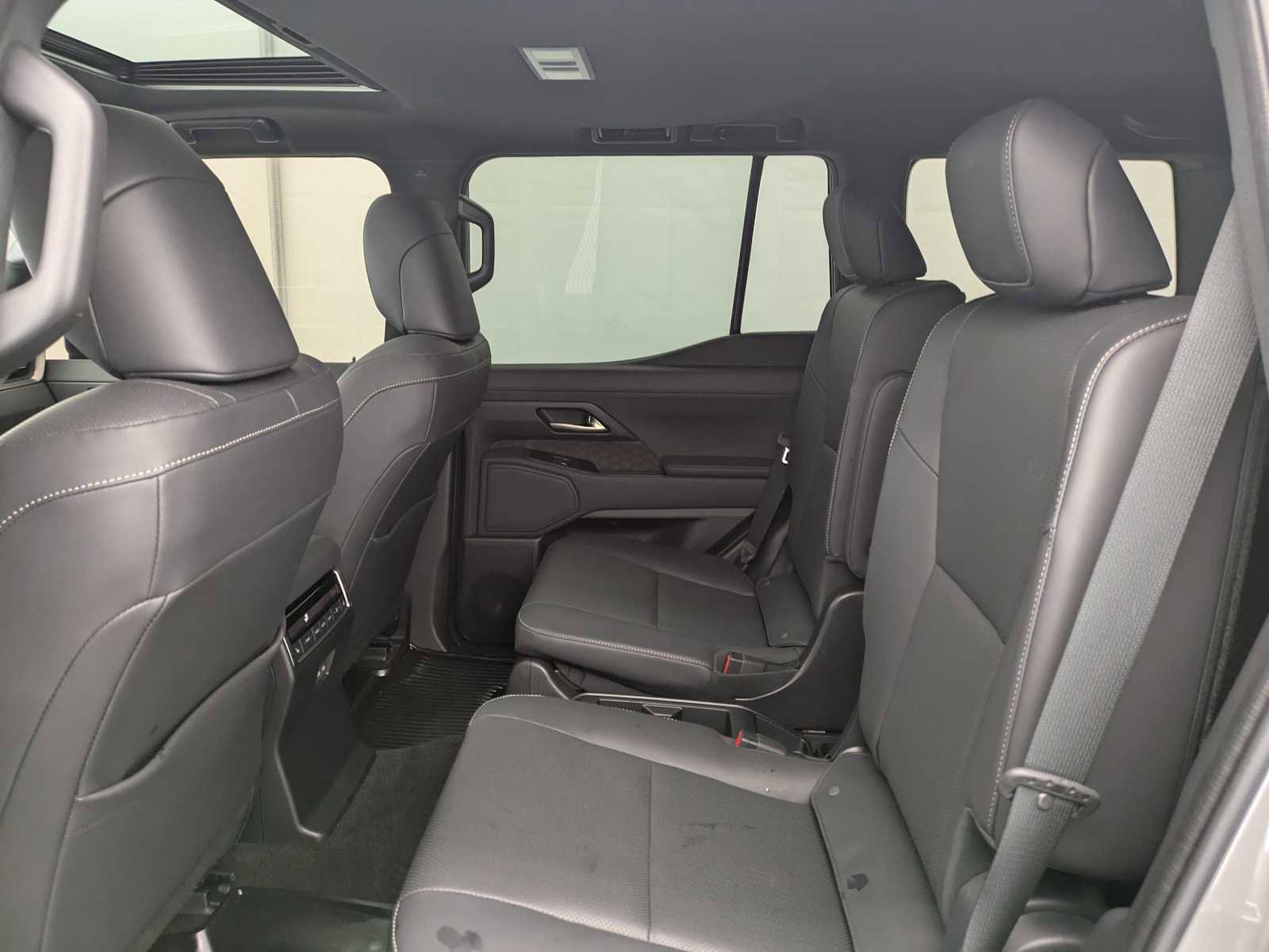 Used 2024 Lexus GX 550 w/ Cold Area Package AWD/4WD image 20
