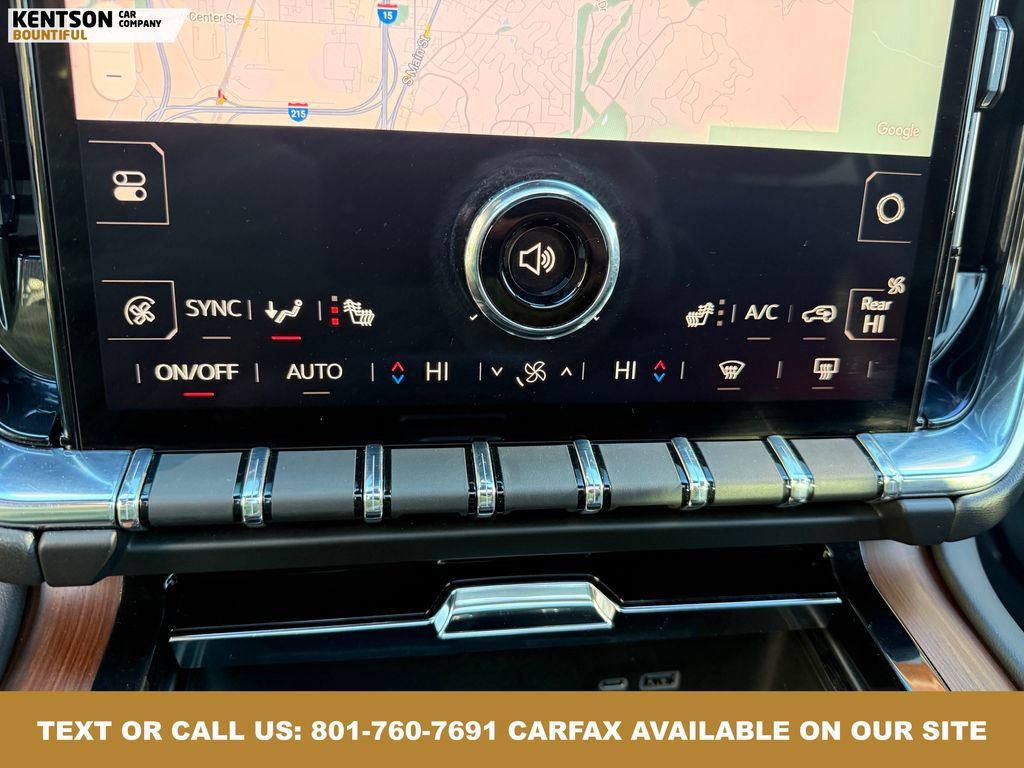 Used 2025 GMC Yukon Denali w/ Sun & Power Step Package image 28