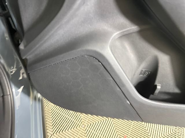 Used 2024 Subaru Crosstrek 2.0i Premium image 29