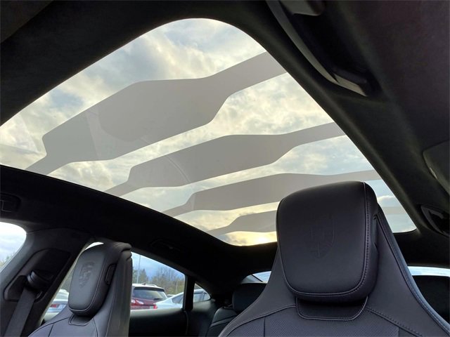 Used 2024 Porsche Taycan image 33