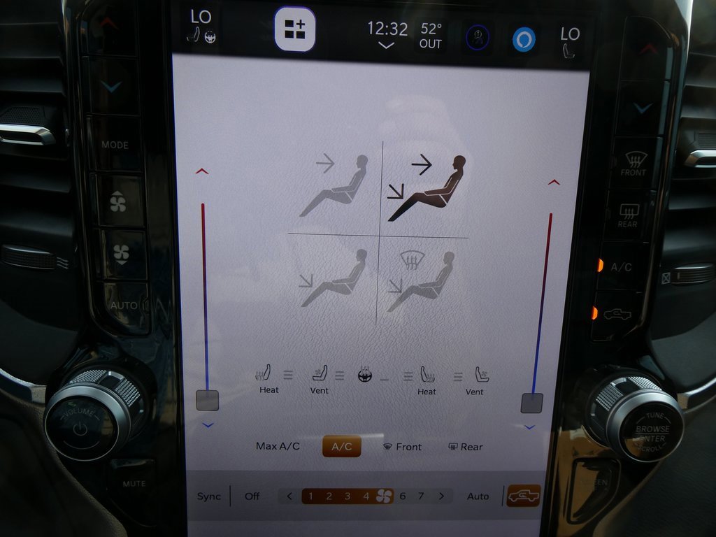 Used 2024 RAM 3500 Laramie w/ Towing Technology Group image 30