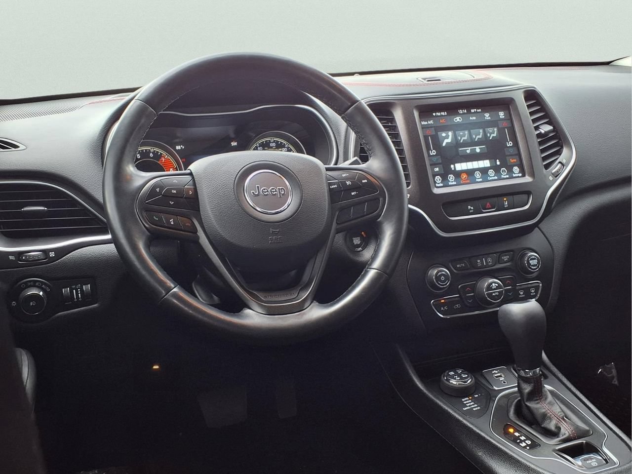 Used 2021 Jeep Cherokee Trailhawk AWD/4WD image 12