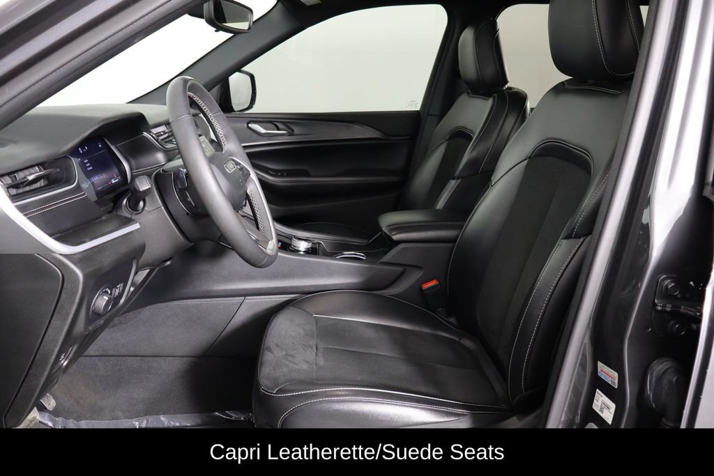 Used 2024 Jeep Grand Cherokee L Altitude RWD image 14
