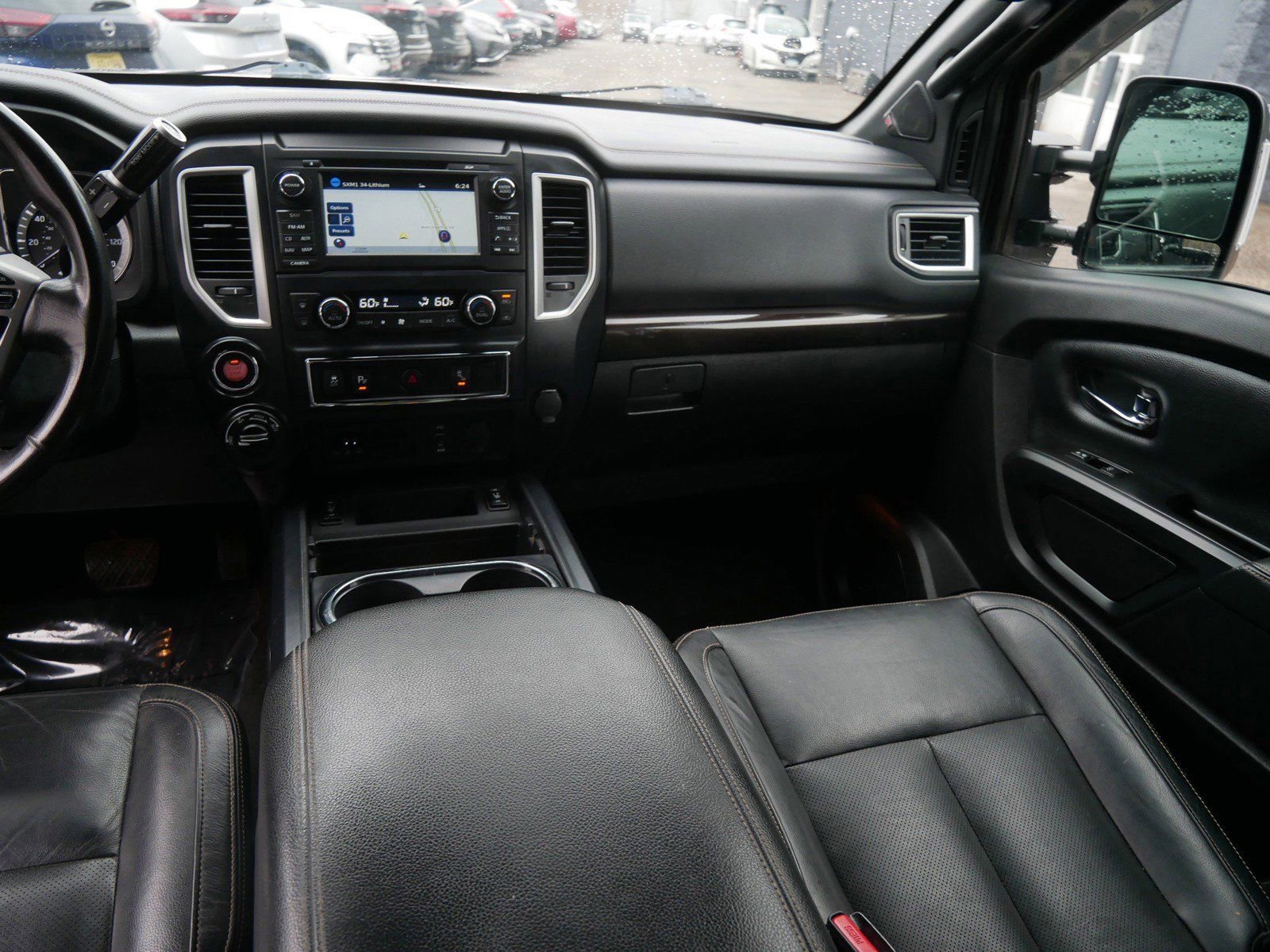 Used 2018 Nissan Titan SL w/ Midnight Edition image 17